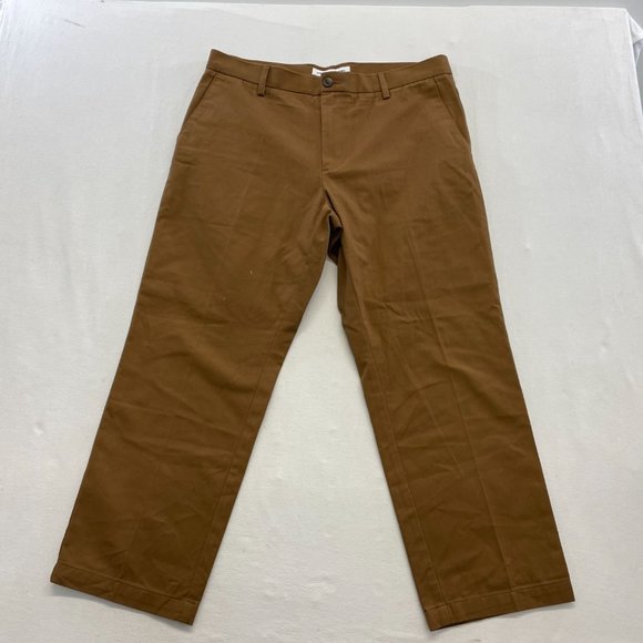 Amazon Essentials Men's Brown Chino Classic Size 35W x 28L Cotton Blend - Picture 2 of 4